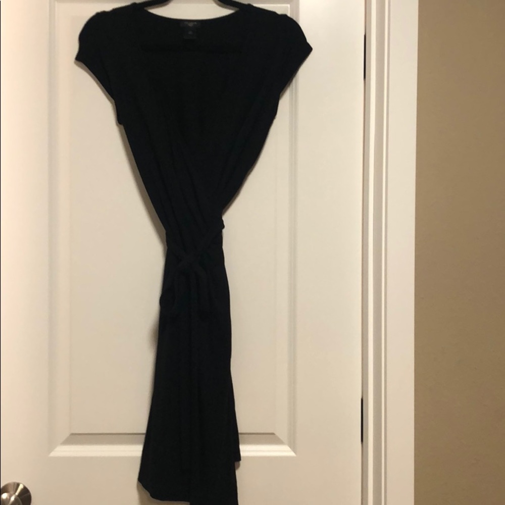 Short sleeve wrap black dress